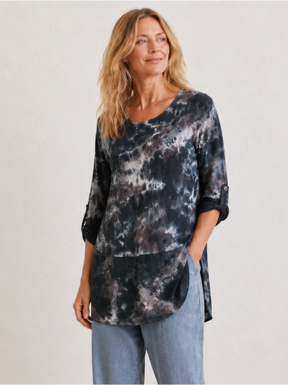 XCVI tie dyed roll tab sleeve tunic top size XS boho California 70s oversized